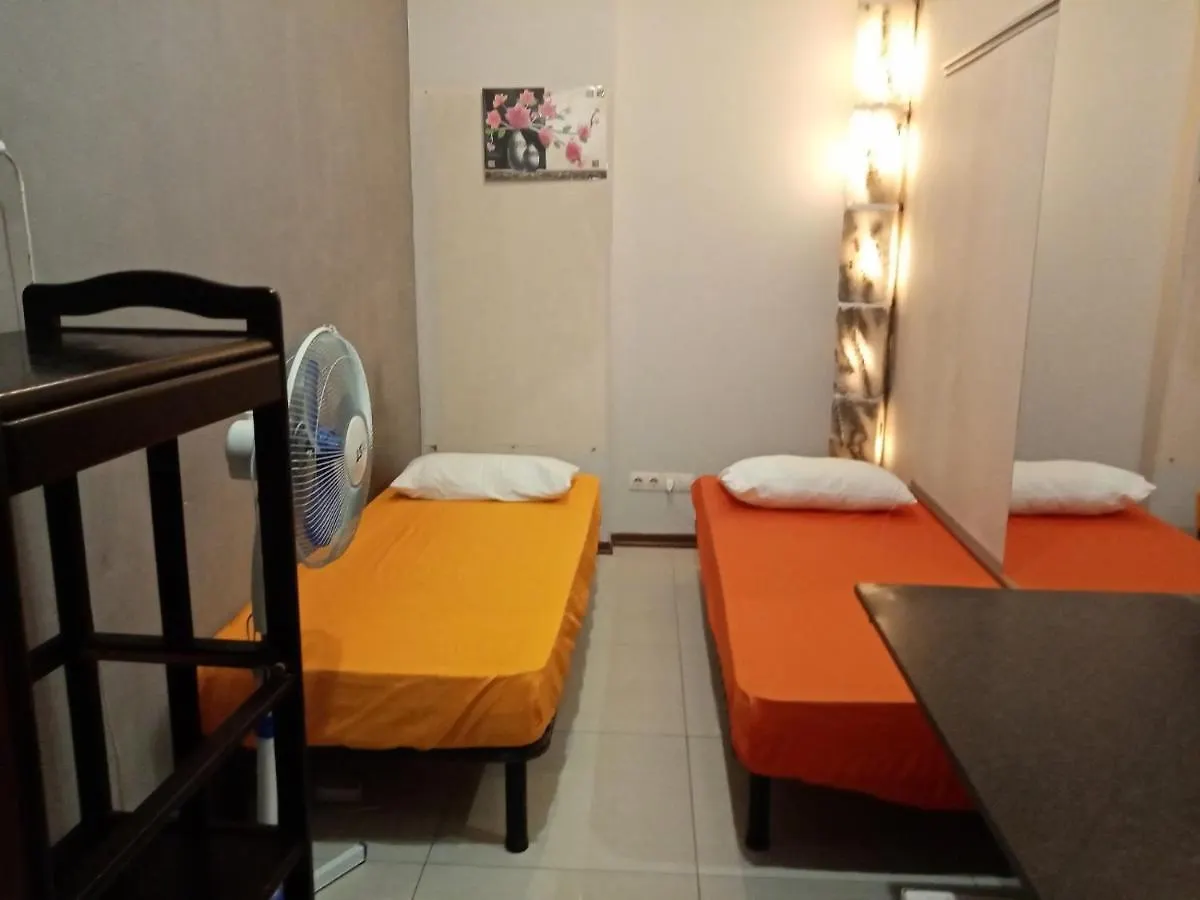 Bf Hostel Pochaina Metro Station Kiev