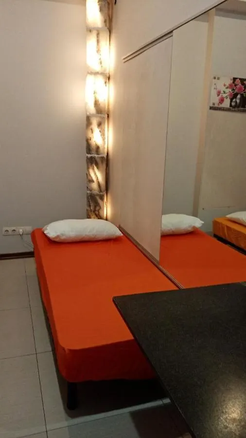 Bf Hostel Pochaina Metro Stationキエフ